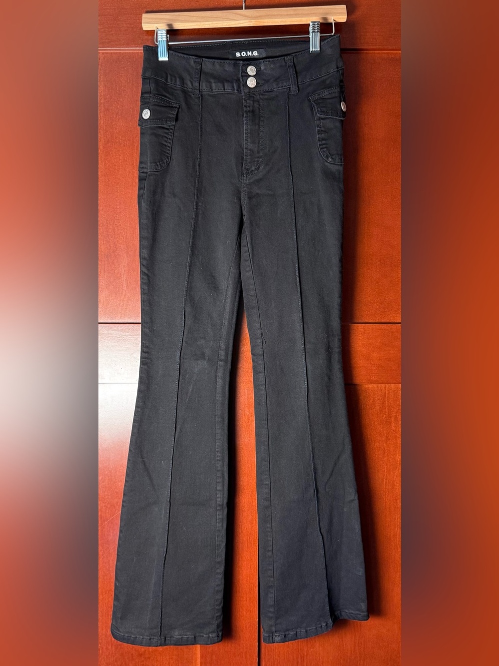 S.O.N.G. Black Low Rise Flare Pants Front Seam Cargo Pockets Size 7/28